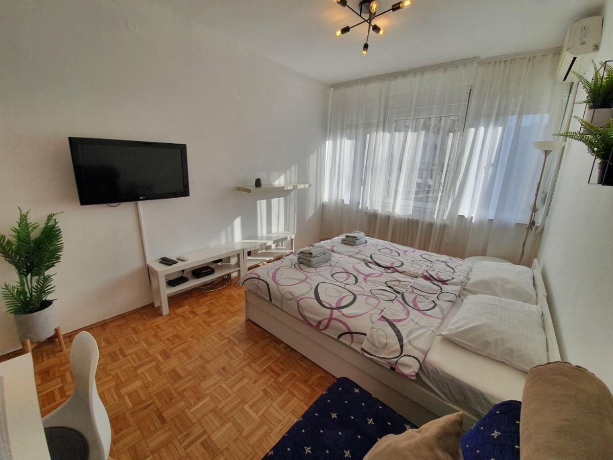 Stay In Apartments Belgrade Luaran gambar