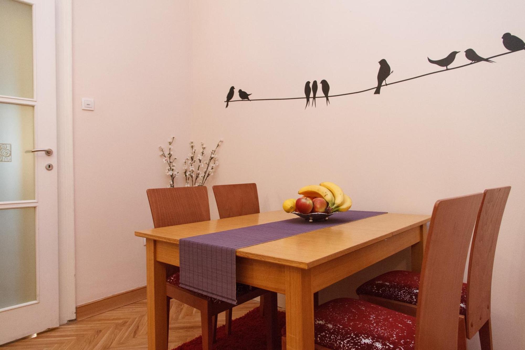 Stay In Apartments Belgrade Bilik gambar