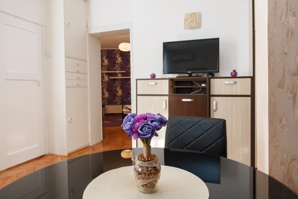 Stay In Apartments Belgrade Bilik gambar